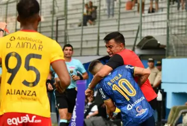 En un encuentro por la liga ecuatoriana, Farías protagonizó un acto de violencia