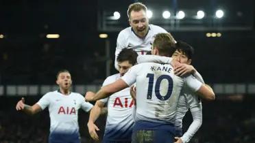 Tottenham celebrando