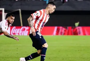 El atacante paraguayo Miguel Almirón era duda tras haber salido en el partido contra Perú