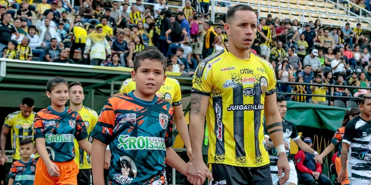 El conjunto aurinegro no podrá contar con el histórico lateral