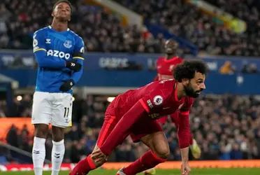 El elenco de Jugen Klopp se impuso ante el Everton por 2 a 0