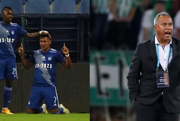 El entrenador de Emelec salió a hablar de la situación de Sosa