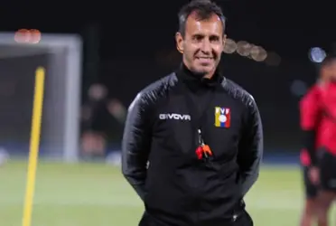 El entrenador formó un módulo de trabajo pensando en los jugadores locales