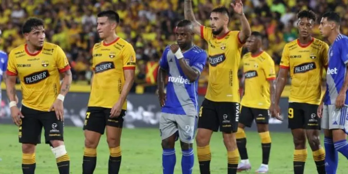 En el clásico ecuatoriano, Samuel Sosa hizo un gran partido y se alegra Batista