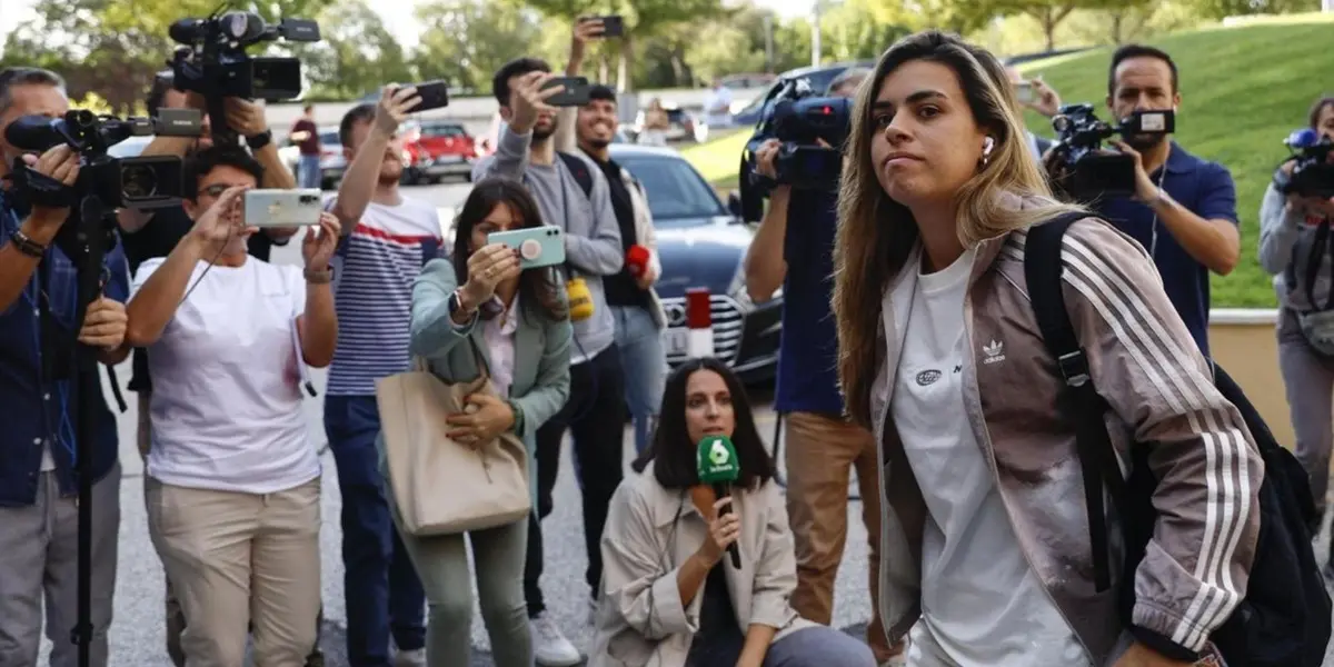 Las jugadoras campeonas del mundo finalmente arribaron al llamado