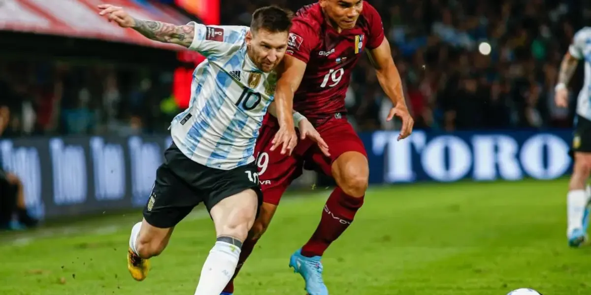 Navarro marcando a Messi