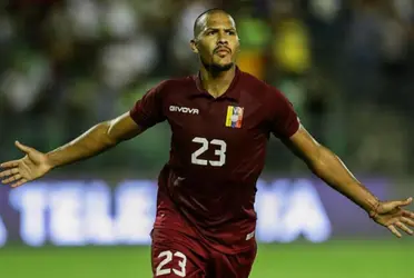 Salomón Rondón celebró su partido 100 con la Selección de Venezuela con un gol ante Chile 