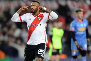 Salomón Rondón quiere salir cuanto antes de River Plate.