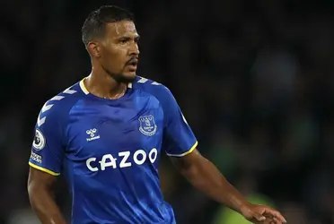 Se empezó a cuestionar el fichaje de Salomón Rondón en el Everton