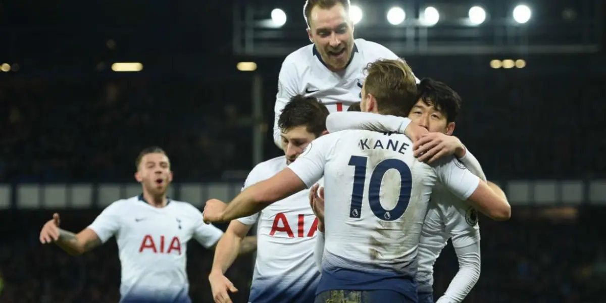 Tottenham celebrando