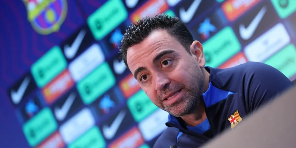 Xavi relajado de que se queda el defensor